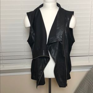 Two by Vince Camuto vest